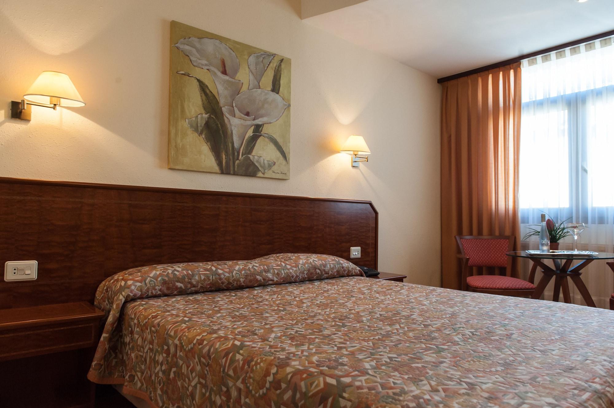 Hotel Unzaga Plaza Éibar Zewnętrze zdjęcie