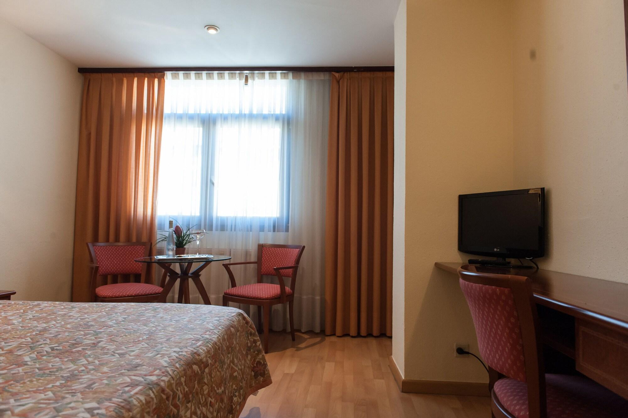 Hotel Unzaga Plaza Éibar Zewnętrze zdjęcie