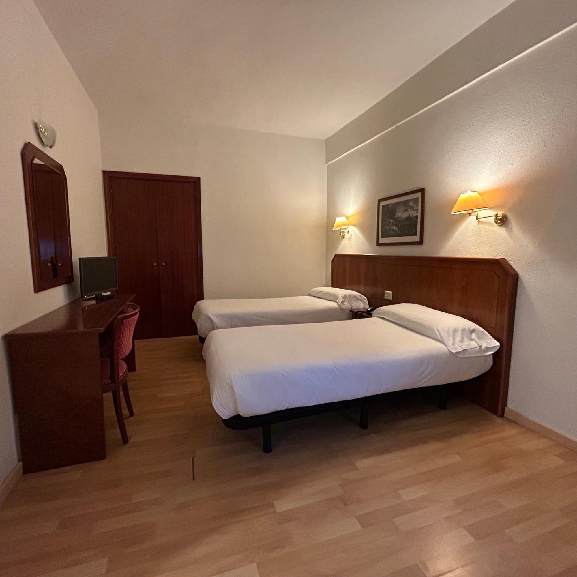 Hotel Unzaga Plaza Éibar Zewnętrze zdjęcie