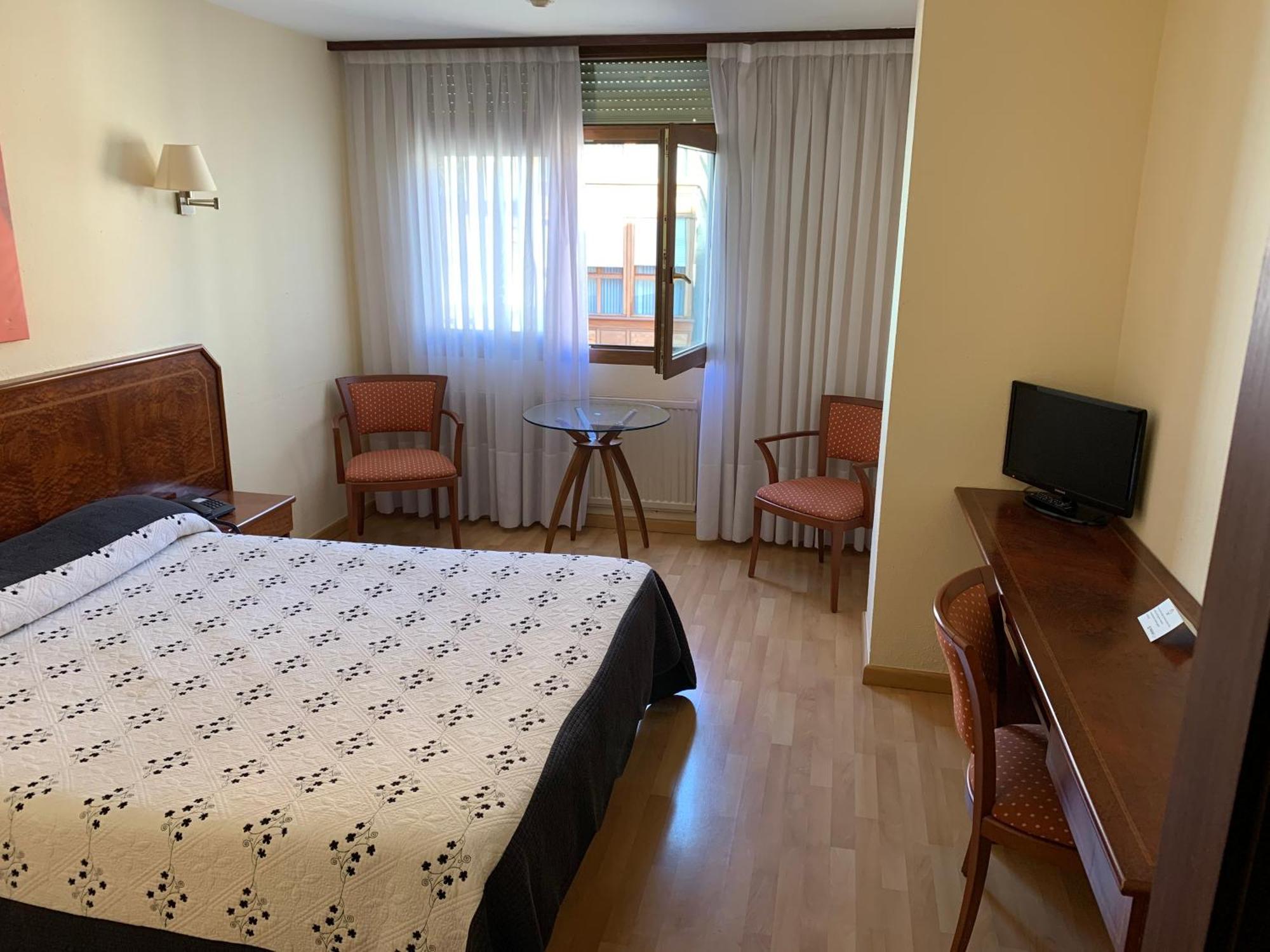 Hotel Unzaga Plaza Éibar Zewnętrze zdjęcie