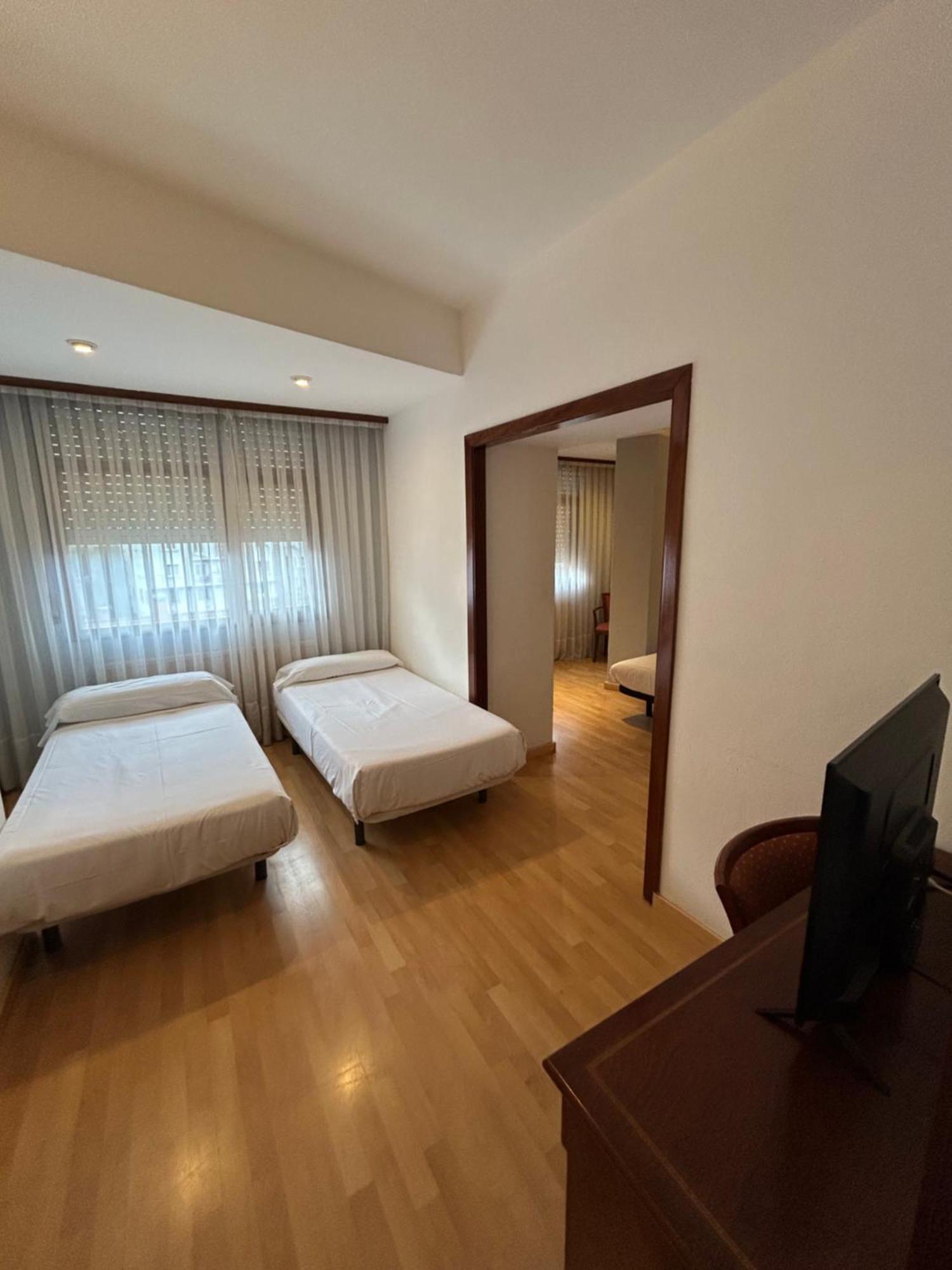 Hotel Unzaga Plaza Éibar Zewnętrze zdjęcie