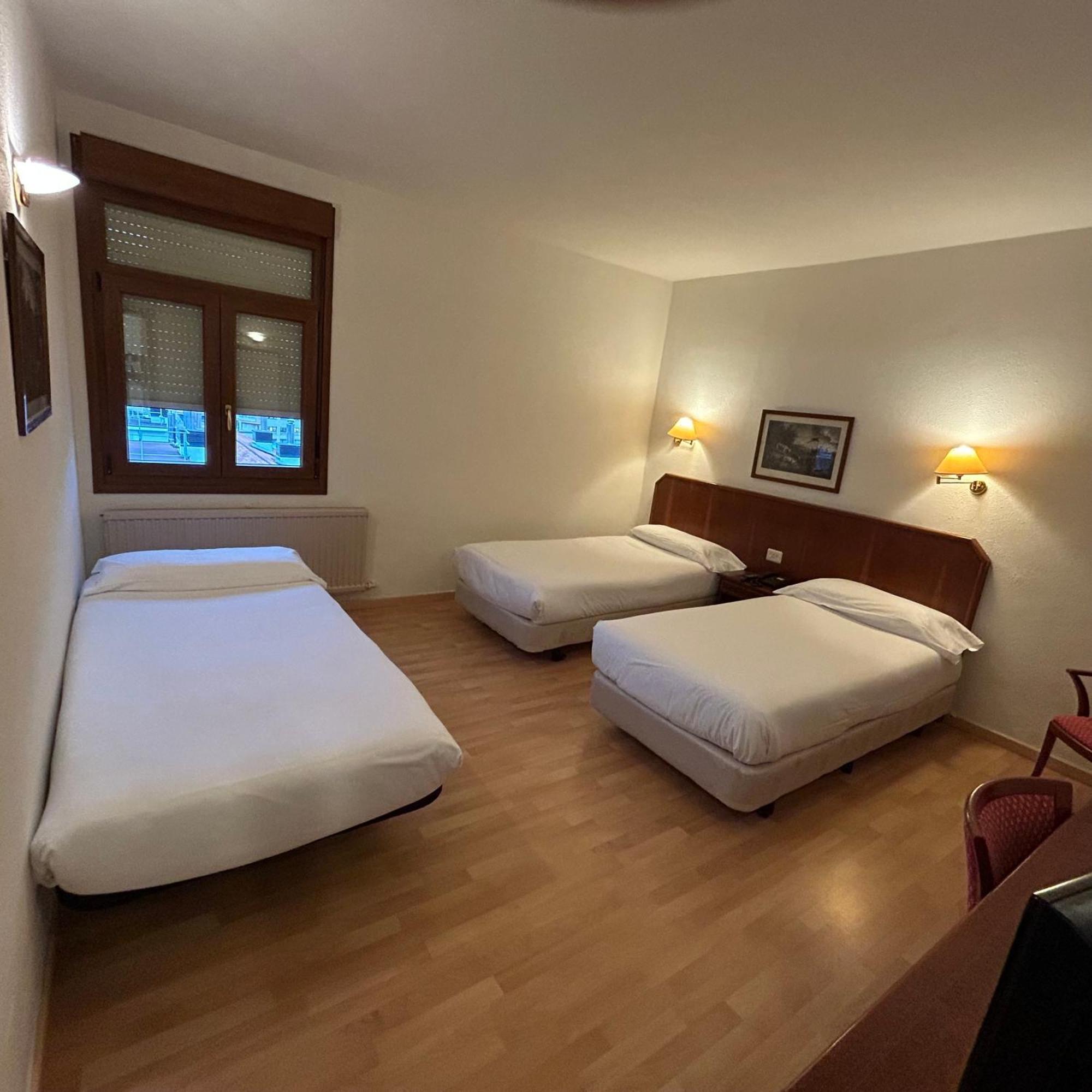 Hotel Unzaga Plaza Éibar Zewnętrze zdjęcie