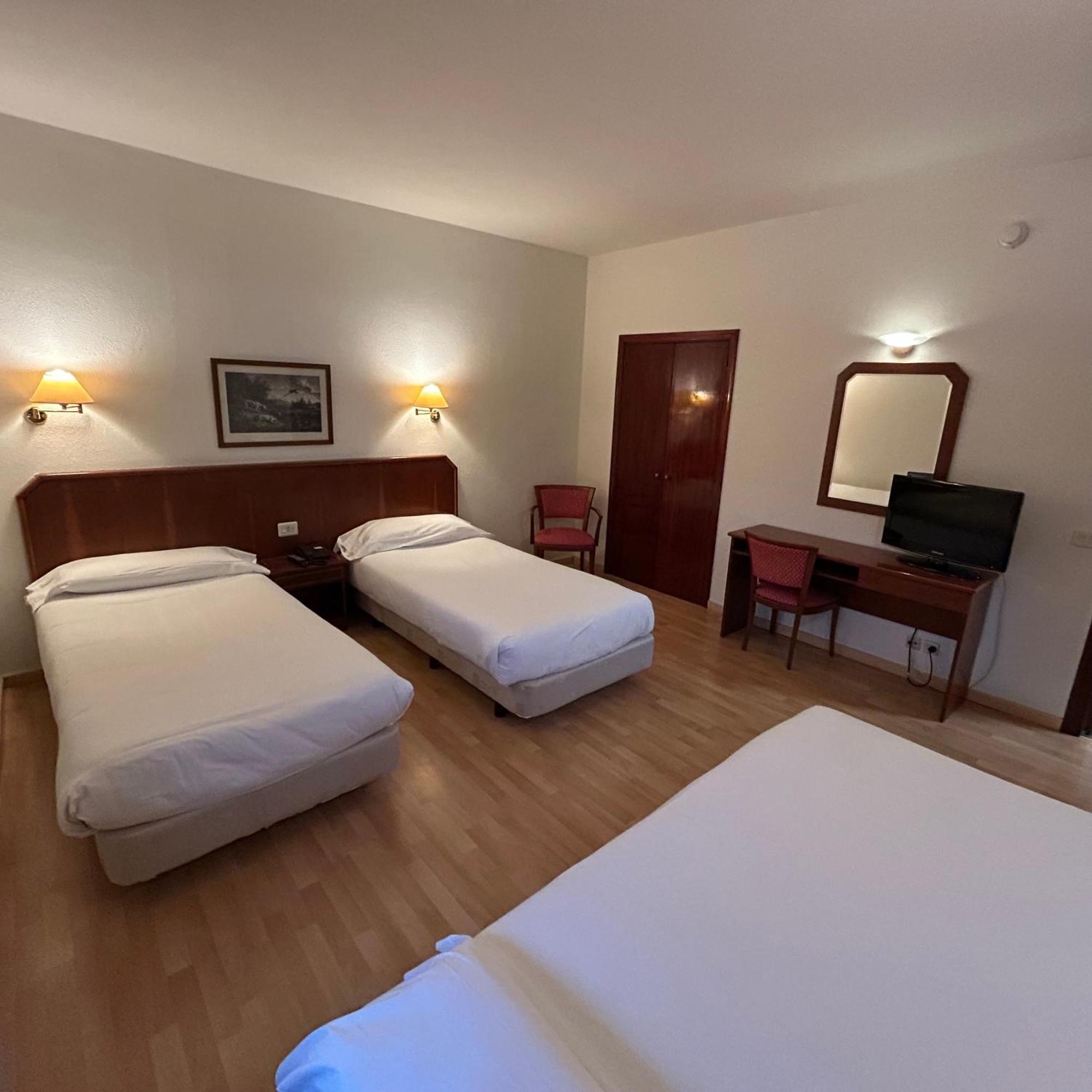Hotel Unzaga Plaza Éibar Zewnętrze zdjęcie
