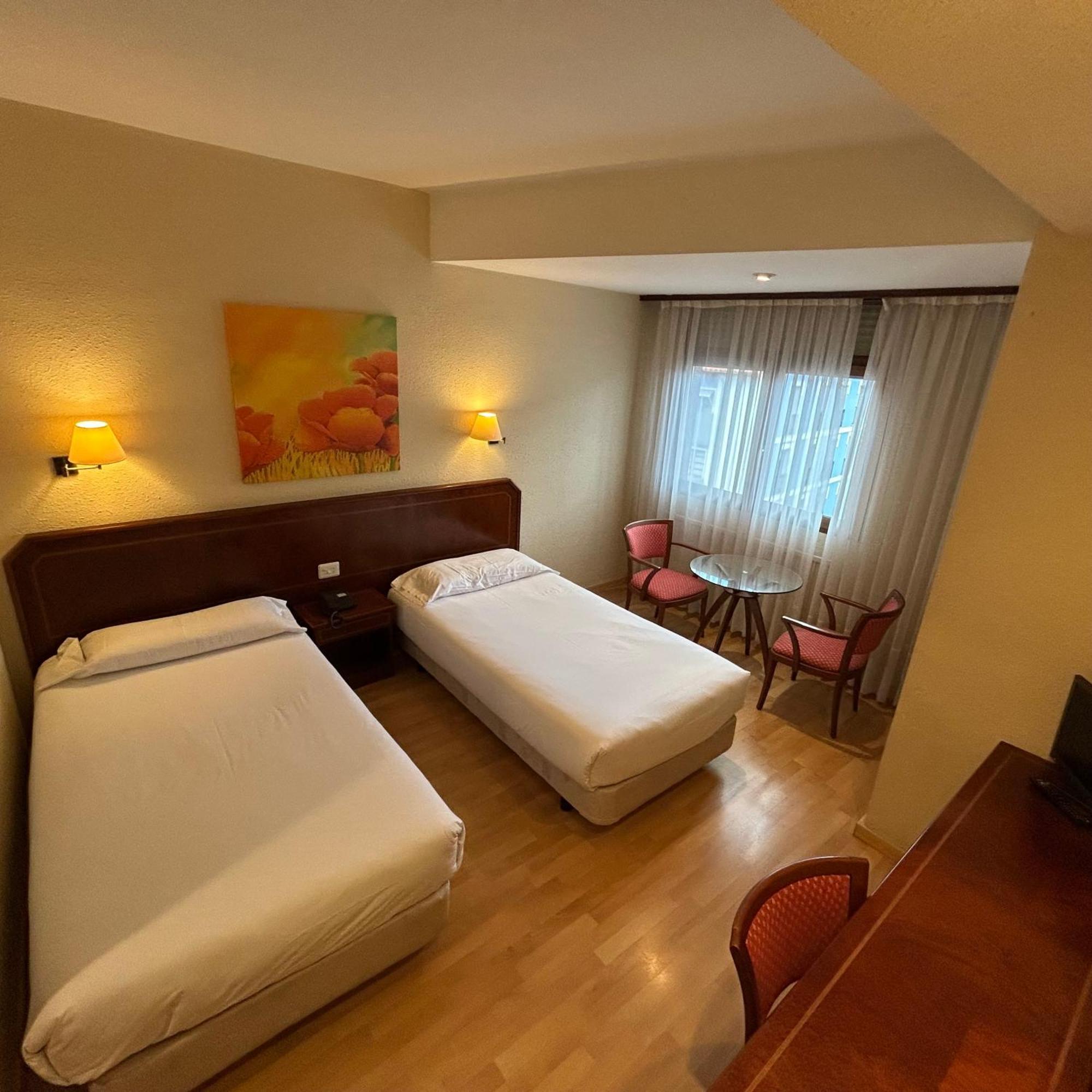 Hotel Unzaga Plaza Éibar Zewnętrze zdjęcie
